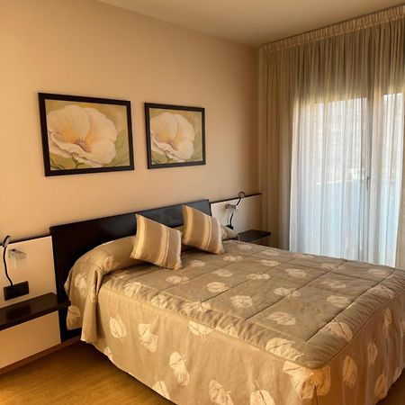 Apartamentos Turisticos Can Rocamora Aren Luaran gambar